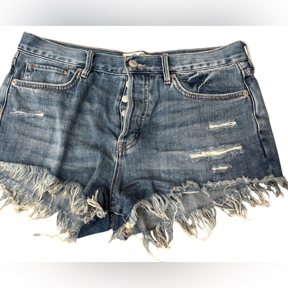 We The Free - Distressed Denim Shorts - Size 29